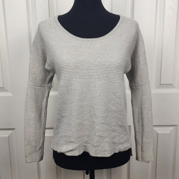 Babaton Sweaters - Babaton Italian Merino Wool Long Sleeve Gray Sweater Size XS